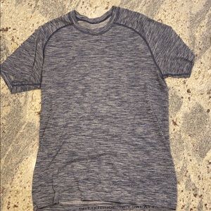 Men’s athletic cut short sleeve t-shirt